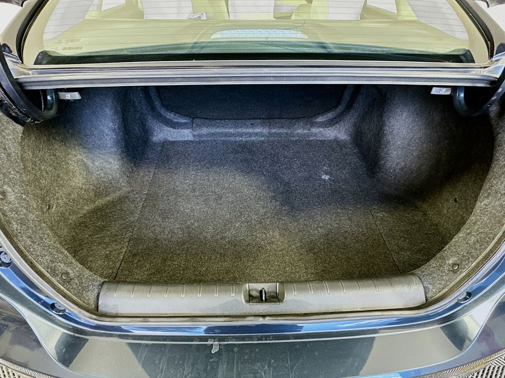 Thumbnail: 2020 Honda Insight - 24