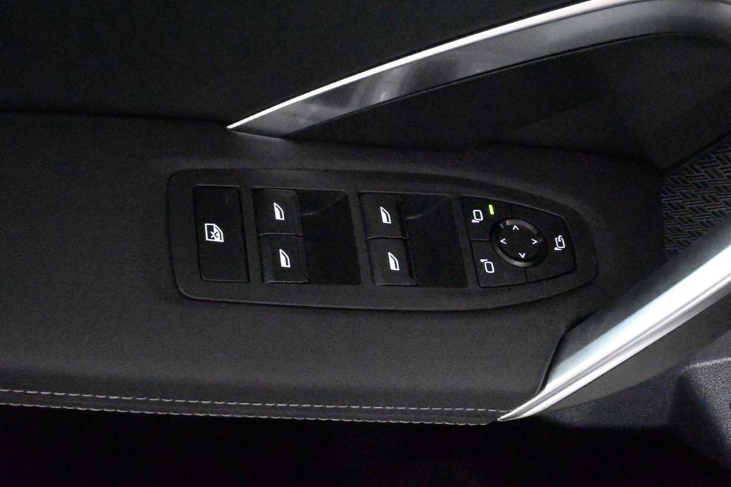 Thumbnail: 2026 BMW X1 - 30