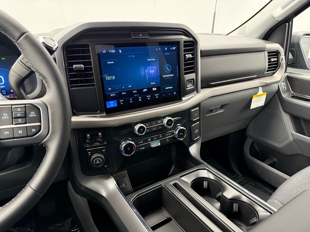 View vehicle photo 4