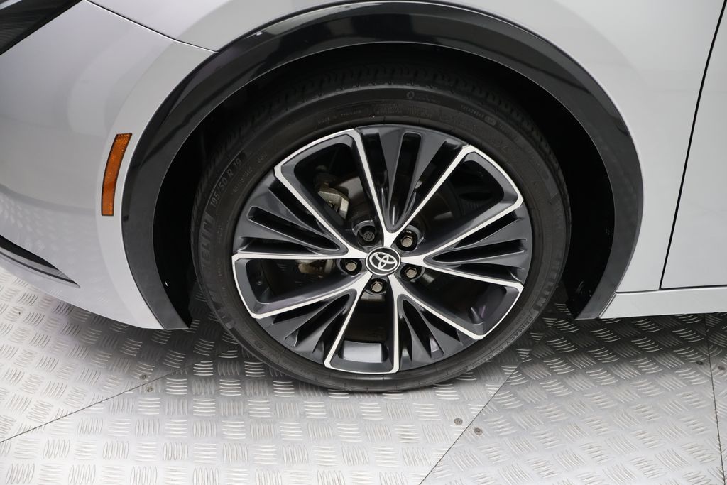 Thumbnail: 2024 Toyota Prius - 4