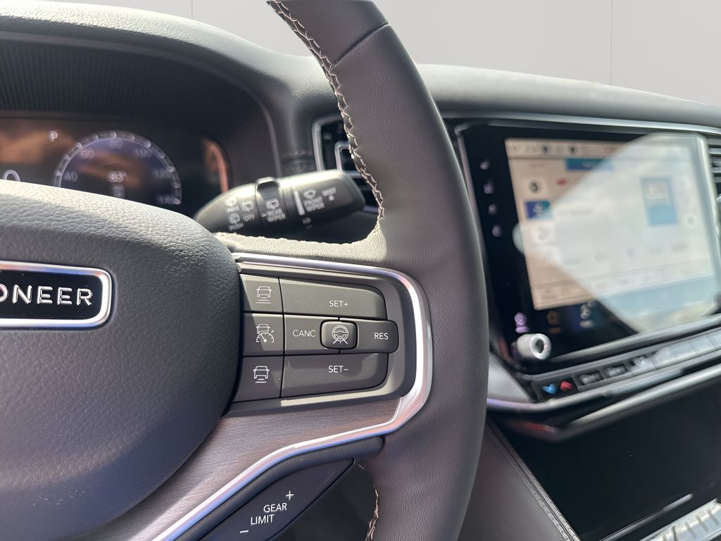 New 2026 Gray Jeep Upland image 33