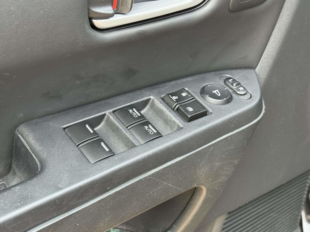 Used 2011 Black Honda Touring image 31