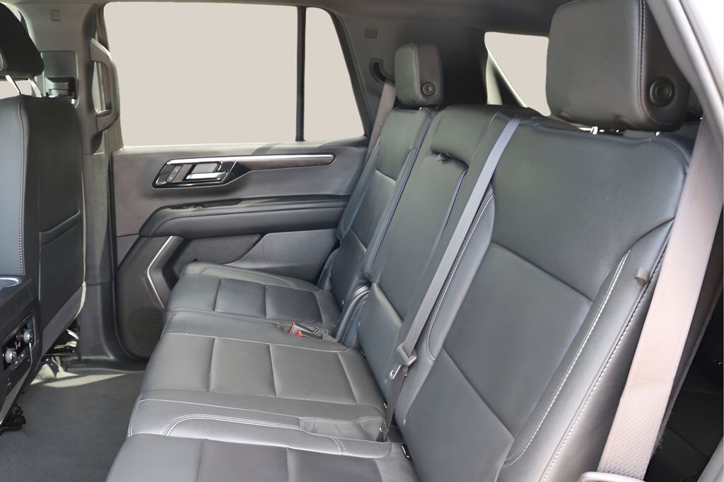 Used 2025 Gray Chevrolet LT image 15