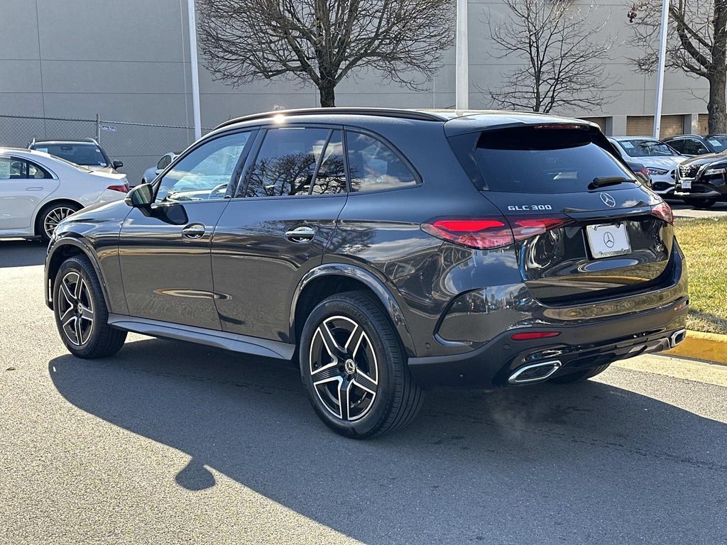 Thumbnail: 2025 Mercedes-Benz GLC - 13