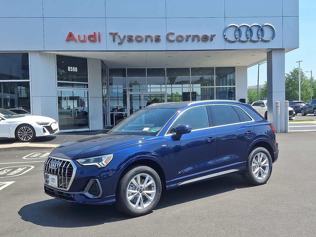 2025 Audi Q3  -
                Vienna, VA