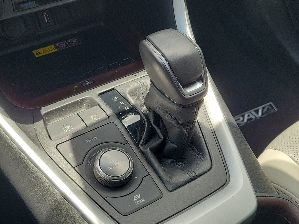 used 2022 Toyota RAV4 Hybrid car, priced at $32,998