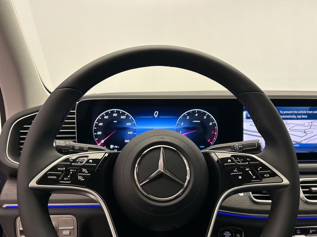 Thumbnail: 2025 Mercedes-Benz GLE - 13