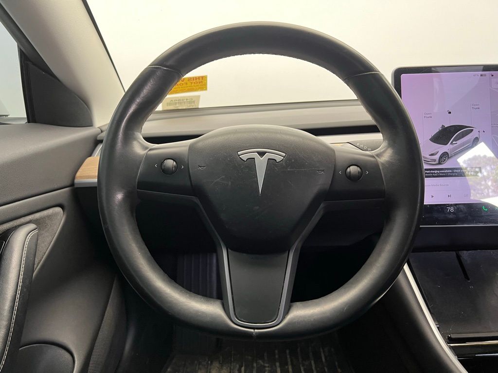 Thumbnail: 2018 Tesla Model 3 - 17