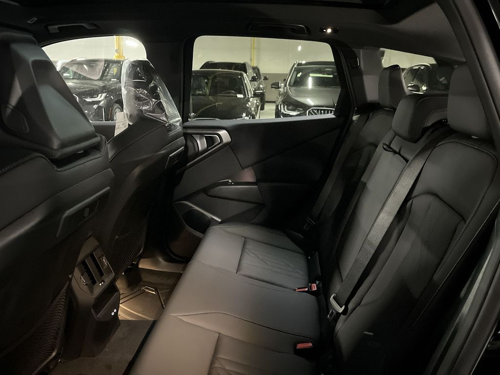 Thumbnail: 2026 BMW X3 - 23