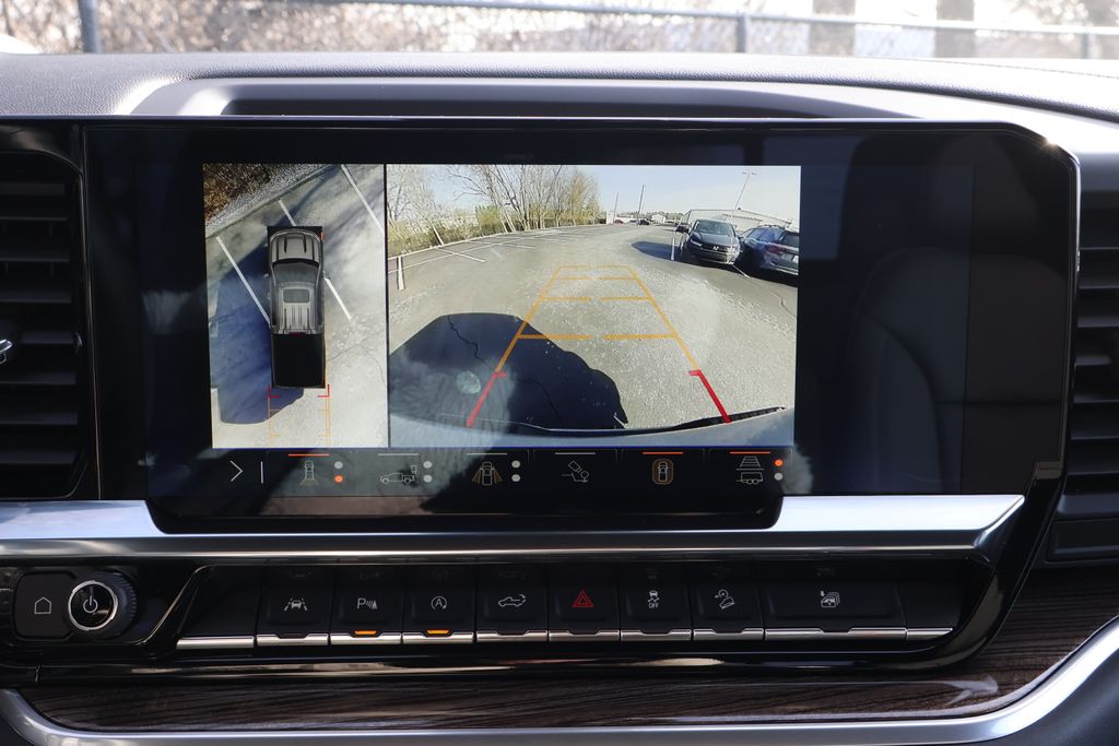 Thumbnail: 2024 Chevrolet Silverado 1500 - 20