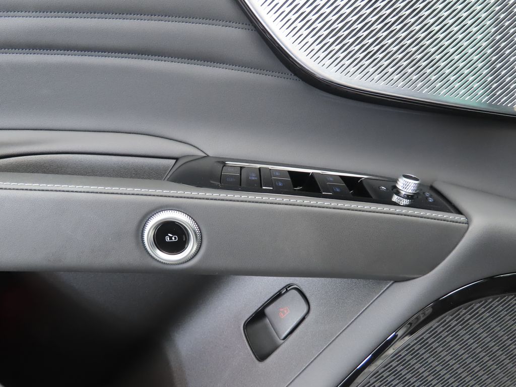 Thumbnail: 2025 Maserati Grecale - 24