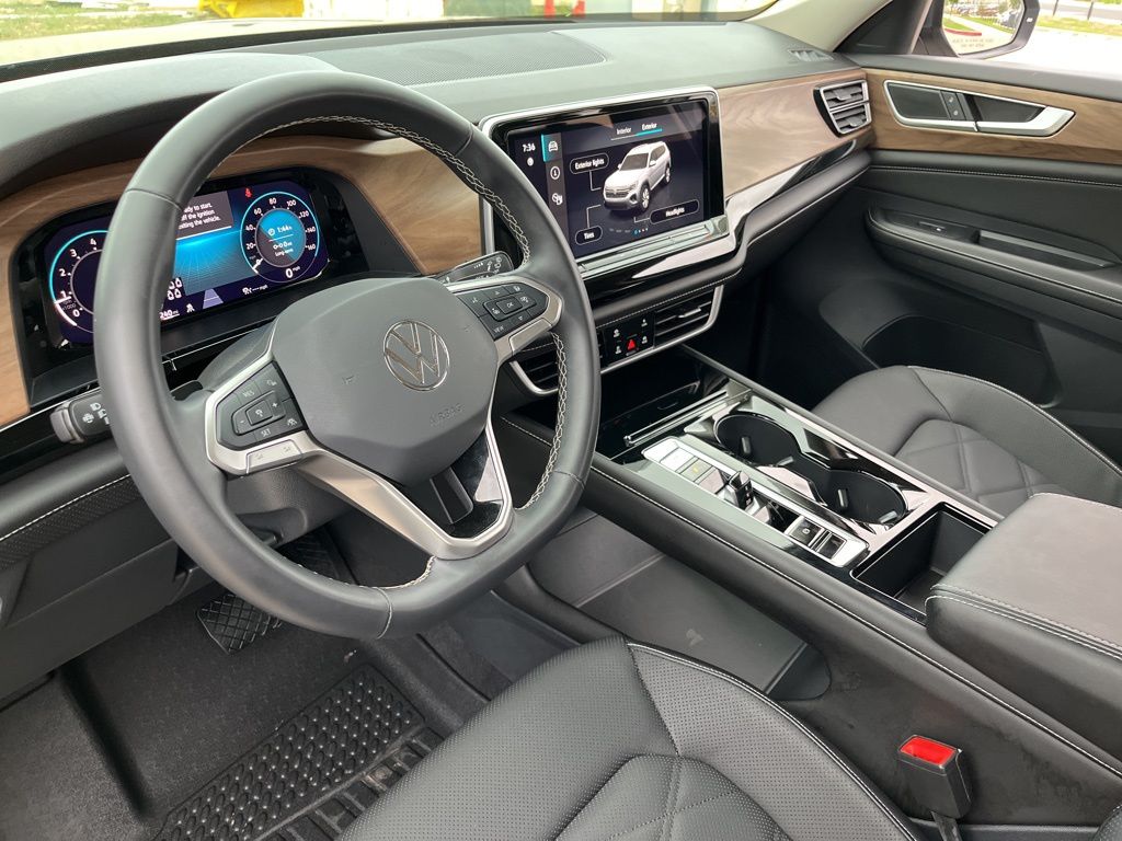 2024 Volkswagen Atlas SE 19