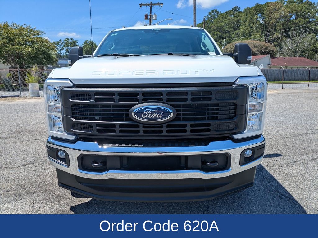 2025 Ford F-350 Super Duty XL