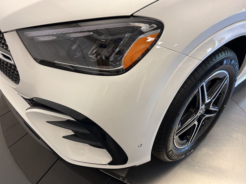Thumbnail: 2026 Mercedes-Benz GLE - 9