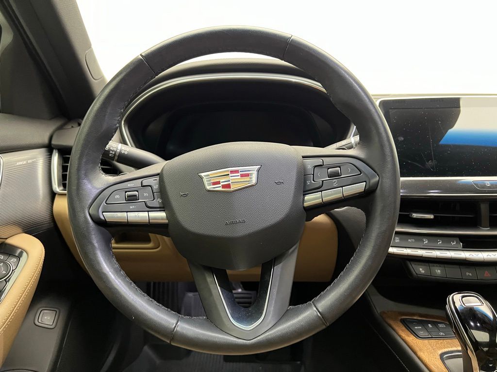Thumbnail: 2023 Cadillac CT5 - 17