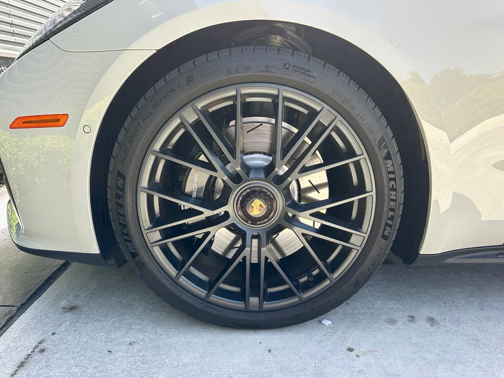Thumbnail: 2026 Porsche Panamera - 15
