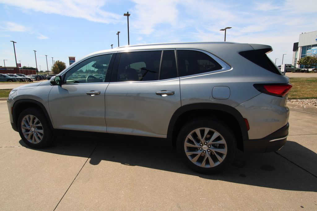 Used 2025 Buick Enclave SUV
