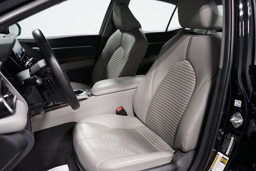 Thumbnail: 2023 Toyota Camry - 25