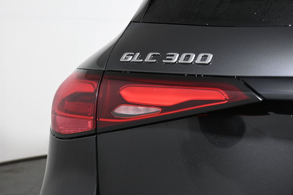 Thumbnail: 2026 Mercedes-Benz GLC - 12