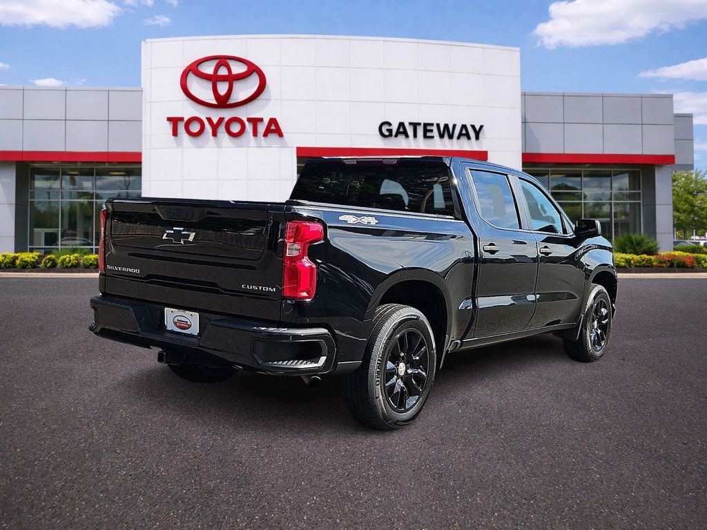 Thumbnail: 2021 Chevrolet Silverado 1500 - 5