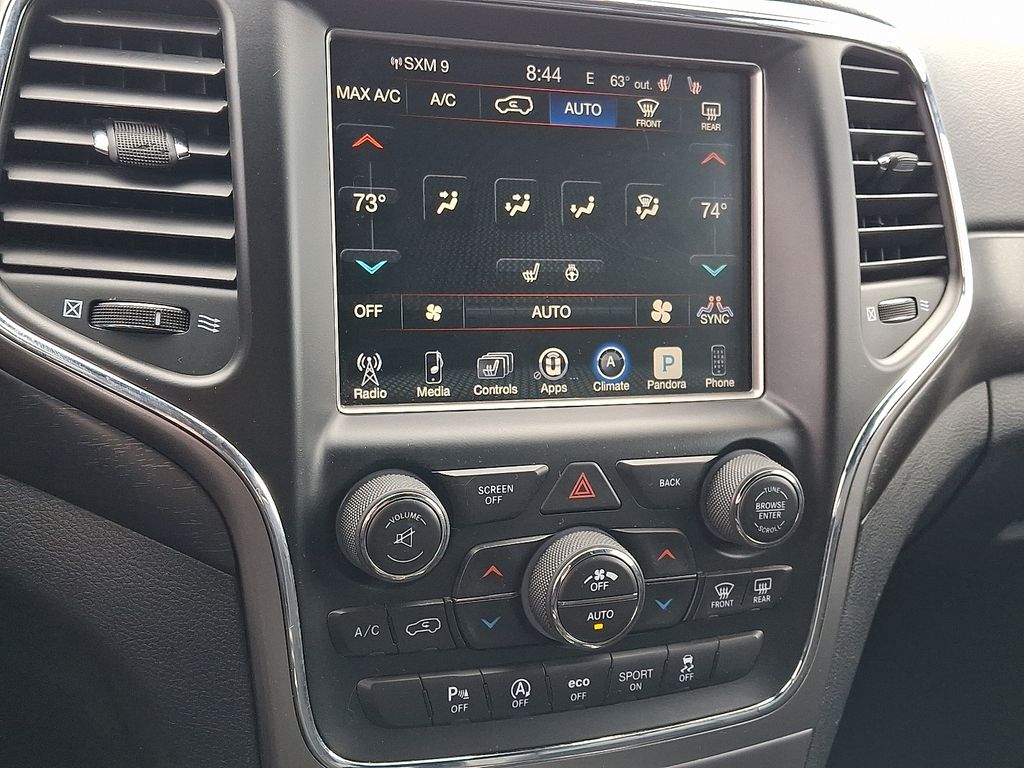 2017 Jeep Grand Cherokee — photo 16