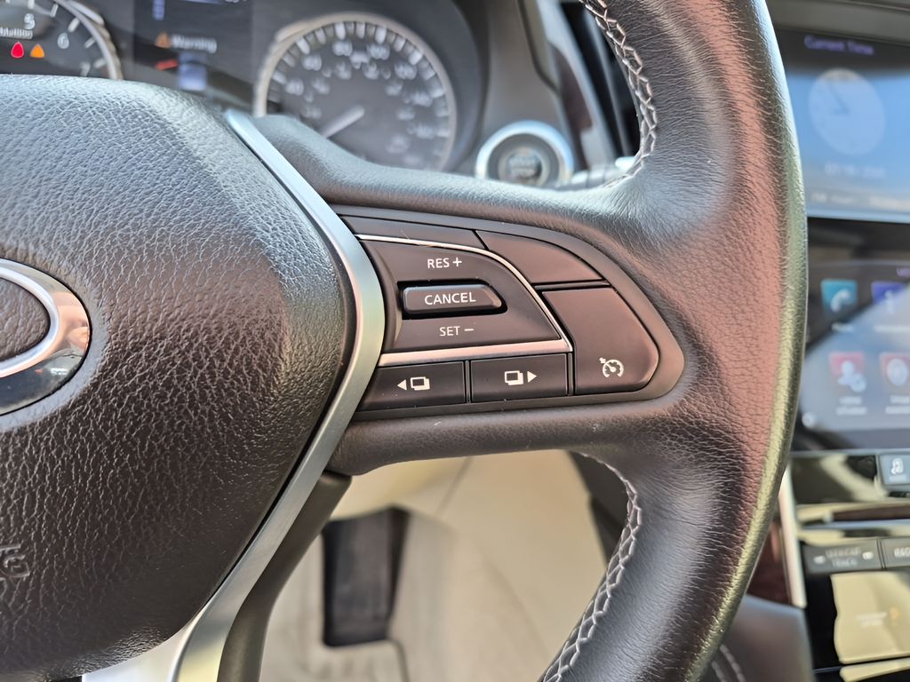 Used 2019 White INFINITI 3.0t LUXE image 34