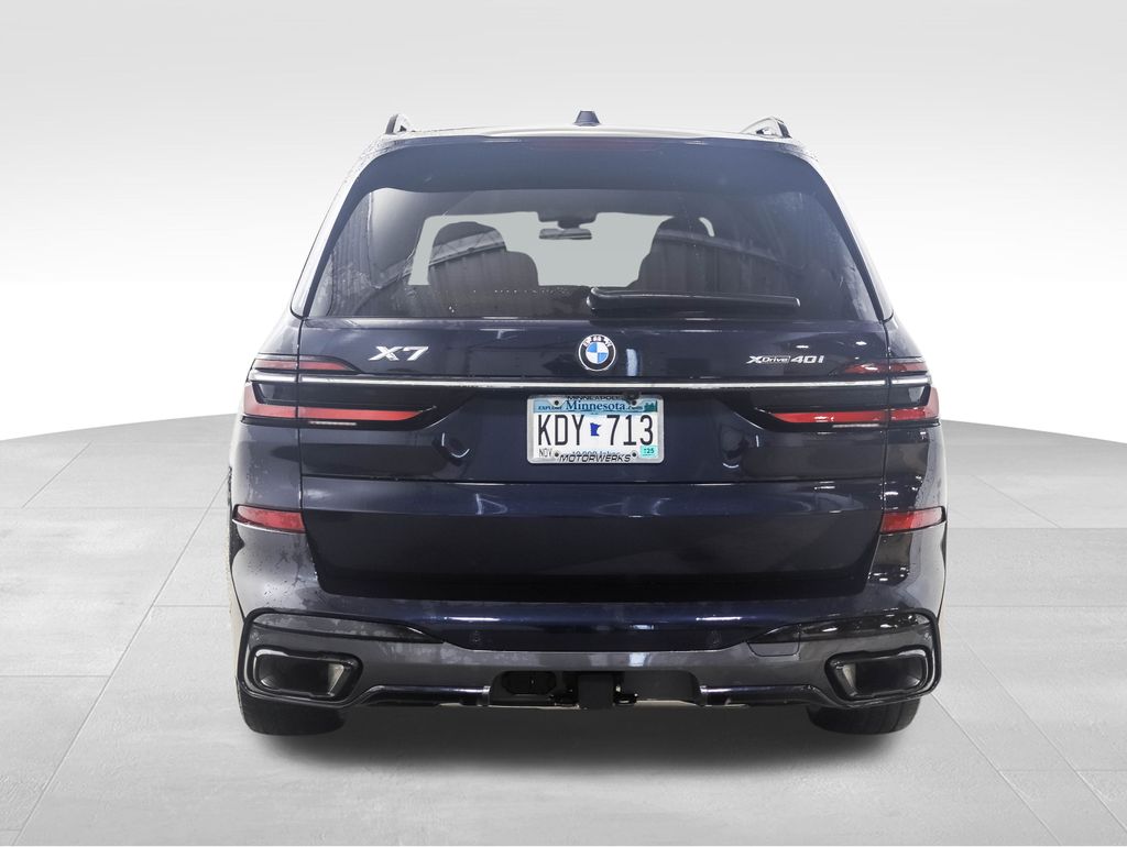 Thumbnail: 2023 BMW X7 - 4