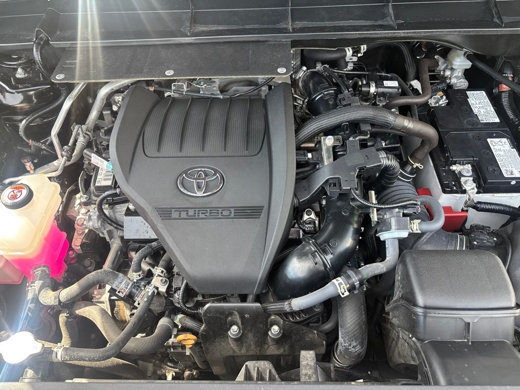 Used 2025 Toyota Highlander SUV