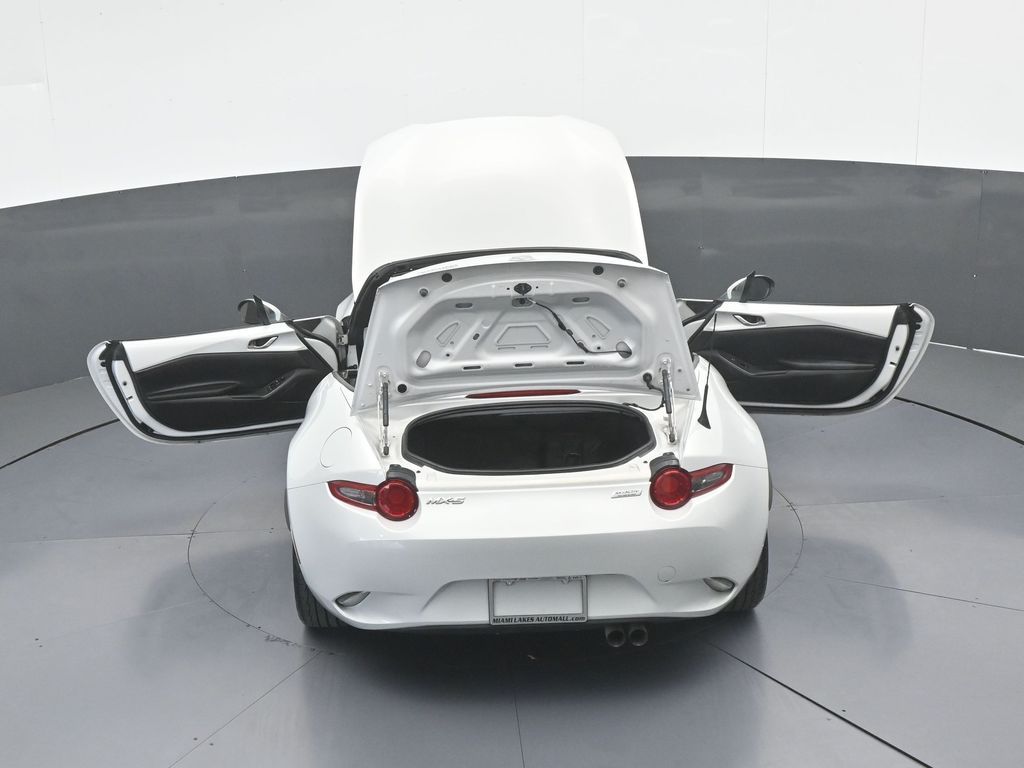 Used 2016 Ceramic Metallic Mazda Grand Touring image 62