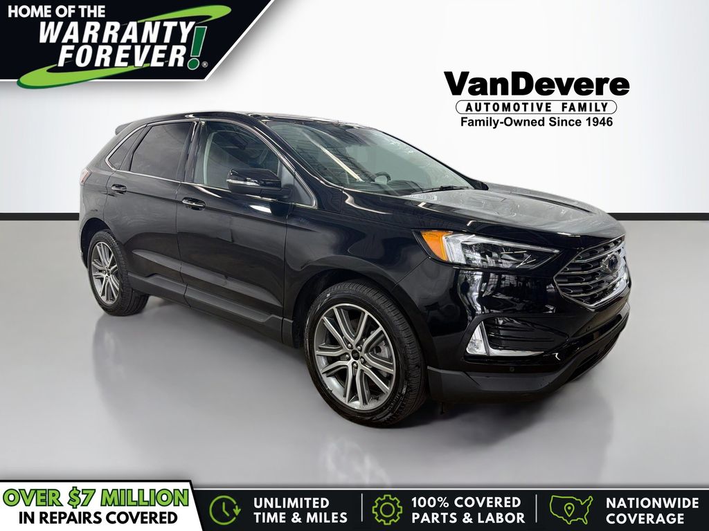  2024 Ford Edge Titanium AWD   