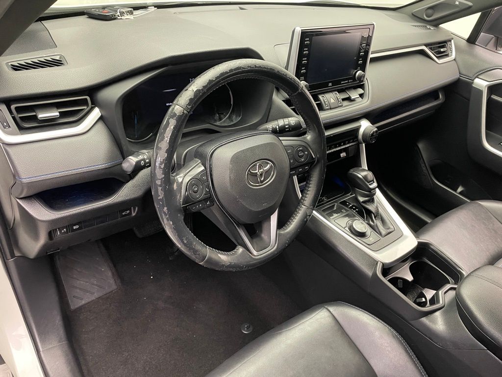 2019 Toyota RAV4 XSE 11