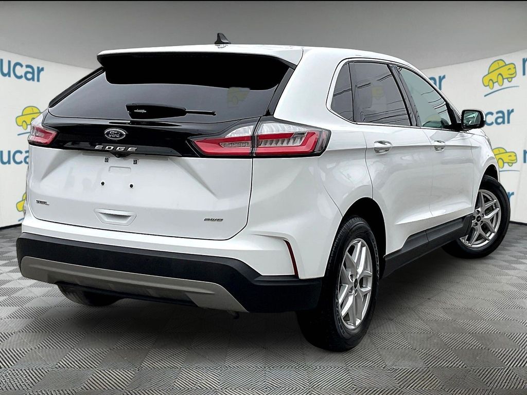 2023 Ford Edge — photo 6