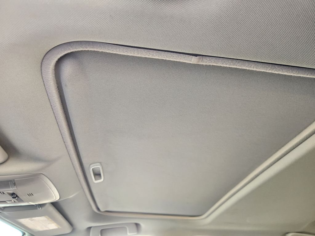 2016 Toyota RAV4 XLE White at Baytown Hyundai