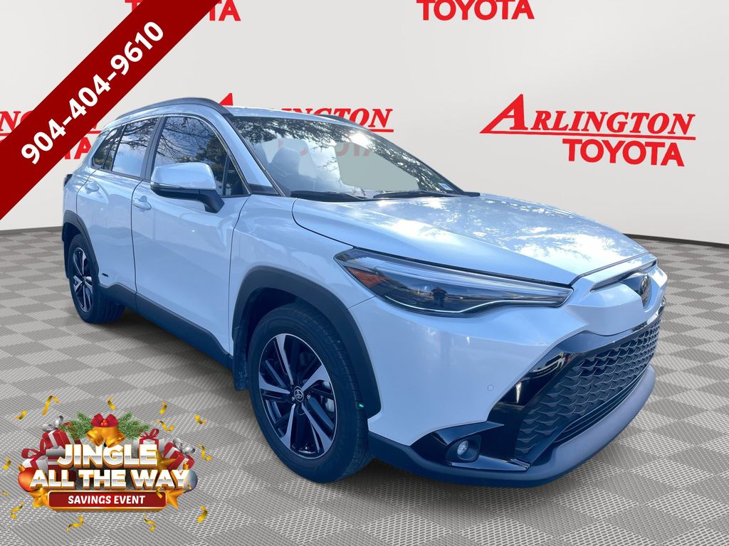 2024 Toyota Corolla Cross XSE's photo