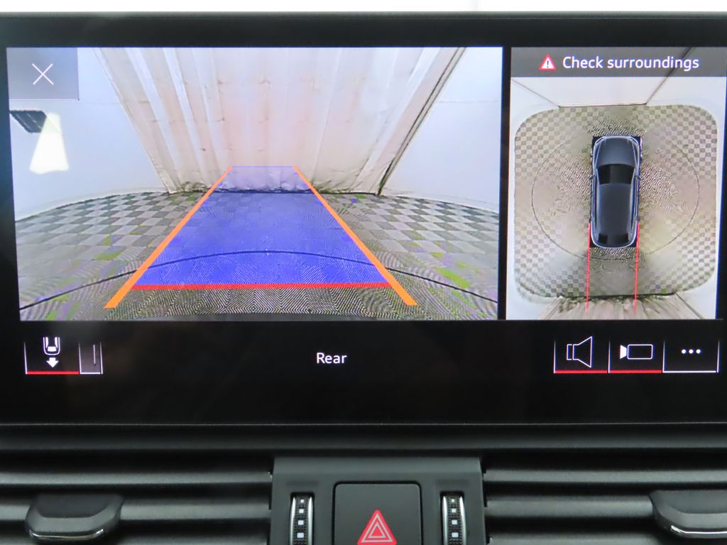 Thumbnail: 2025 Audi Q5 - 17