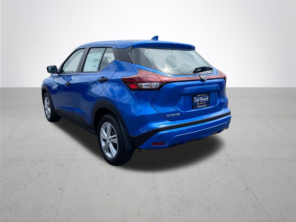 2024 Nissan Kicks S