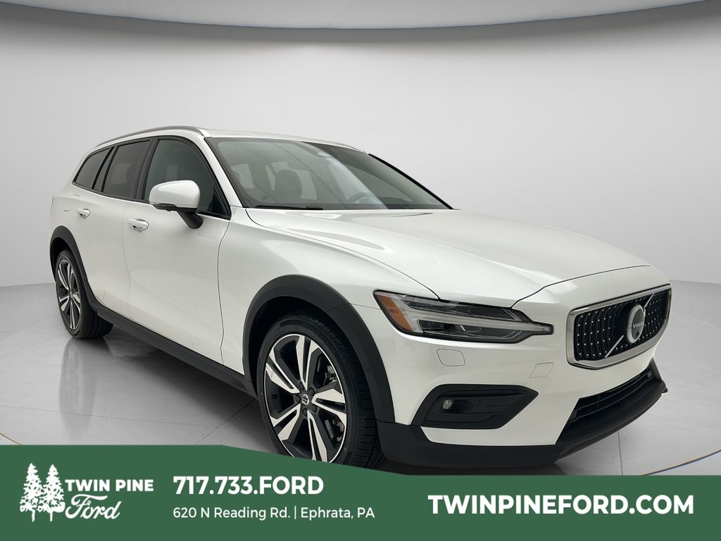 Crystal White Pearl 2025 Volvo V60 Cross Country B5 Plus AWD Wagon All-Wheel Drive Automatic