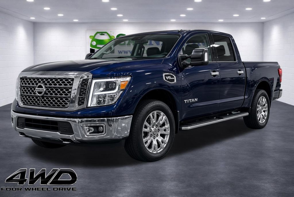 2017 Nissan Titan Azul Camioneta Todo terreno 7 velocidades Automática