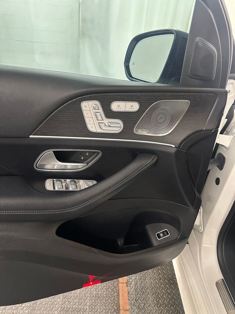 used 2022 Mercedes-Benz GLE car, priced at $34,985