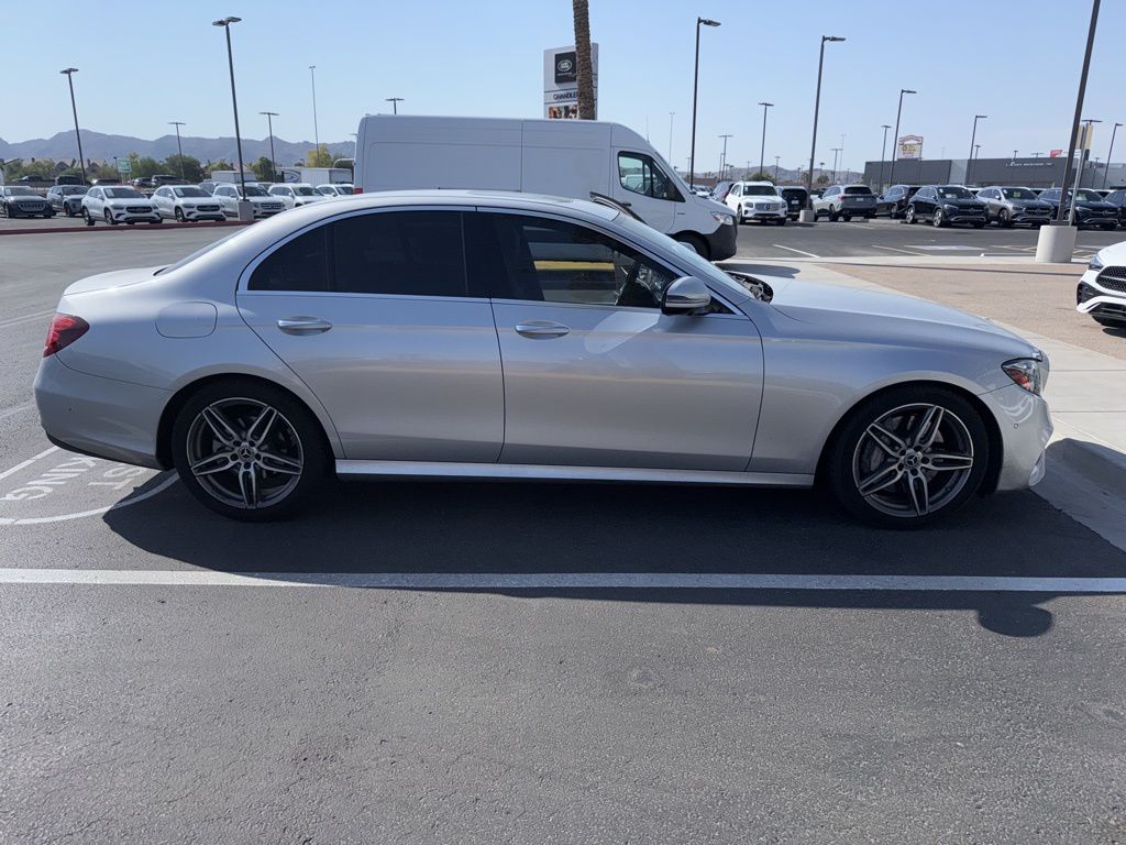 Thumbnail: 2019 Mercedes-Benz E-Class - 7