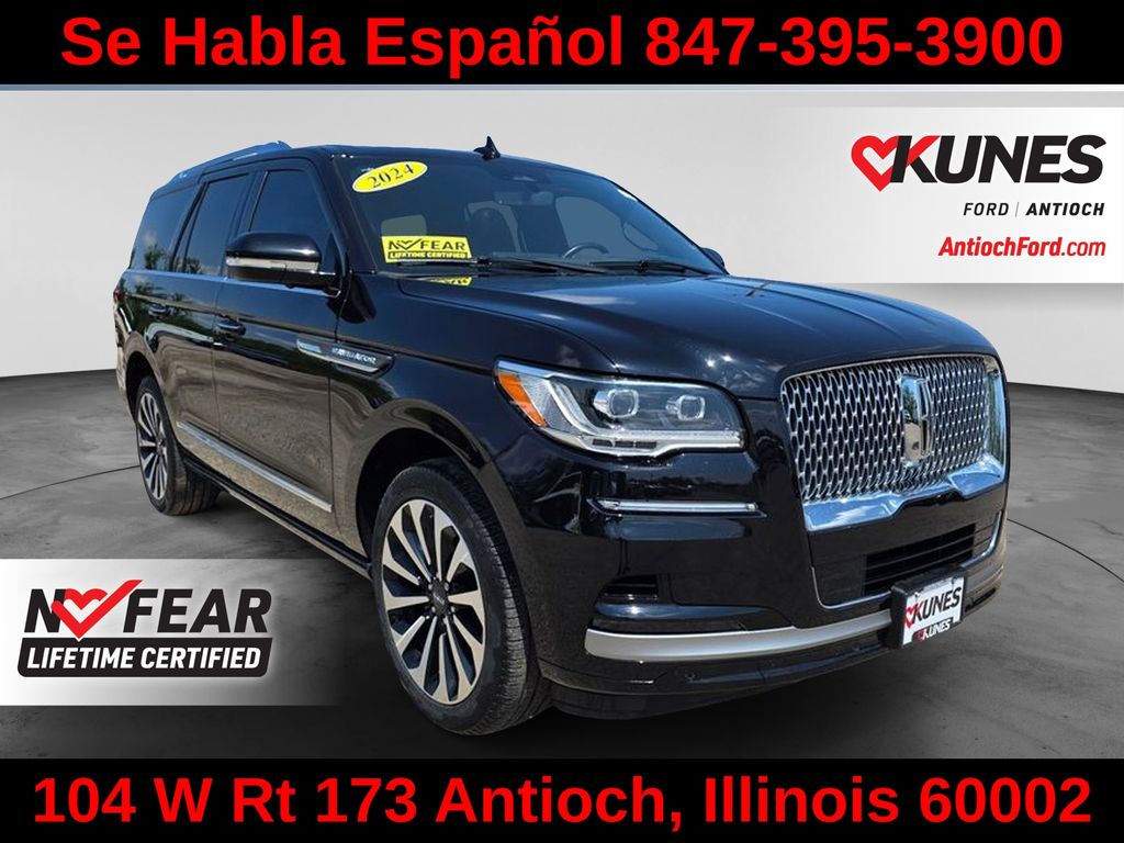 Infinite Black Metallic Clearcoat 2024 Lincoln Navigator SUV / Crossover Four-Wheel Drive Automatic