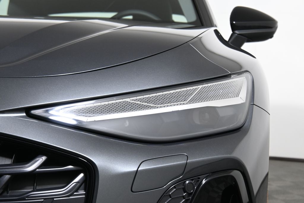 Thumbnail: 2026 Audi A6 - 10