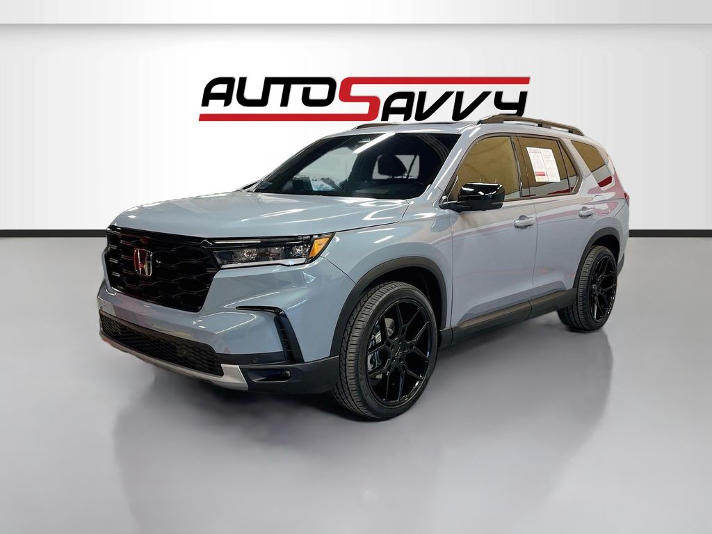 Used 2025 Gray Honda Black Edition image 3