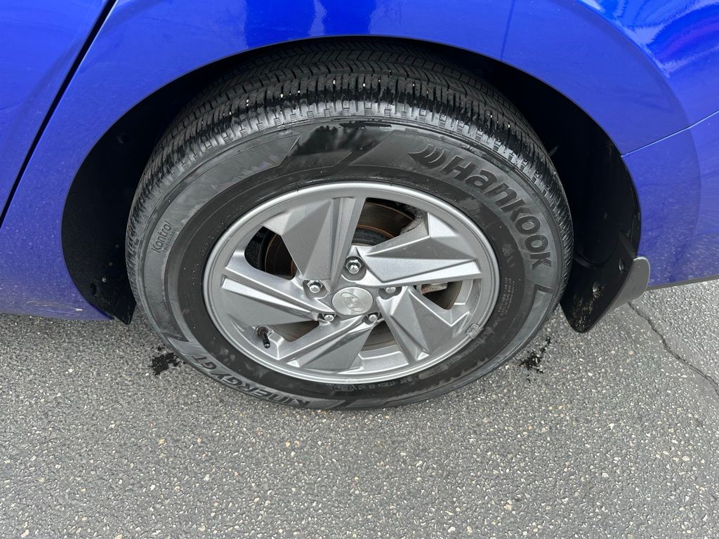 Used 2024 Blue Hyundai SE image 6