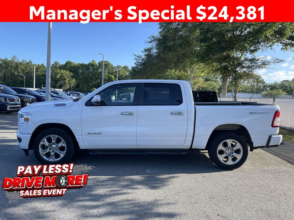 Bright White Clearcoat 2021 RAM 1500 Pickup Truck 4X2 8-Speed Automatic