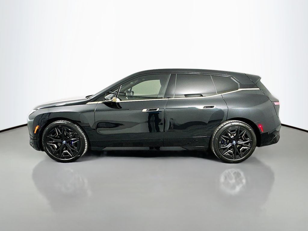 Thumbnail: 2023 BMW iX - 8
