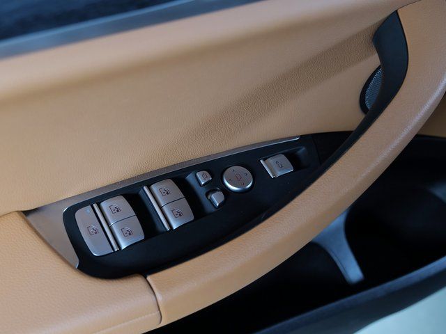 Used 2025 Gray BMW xDrive30i image 29