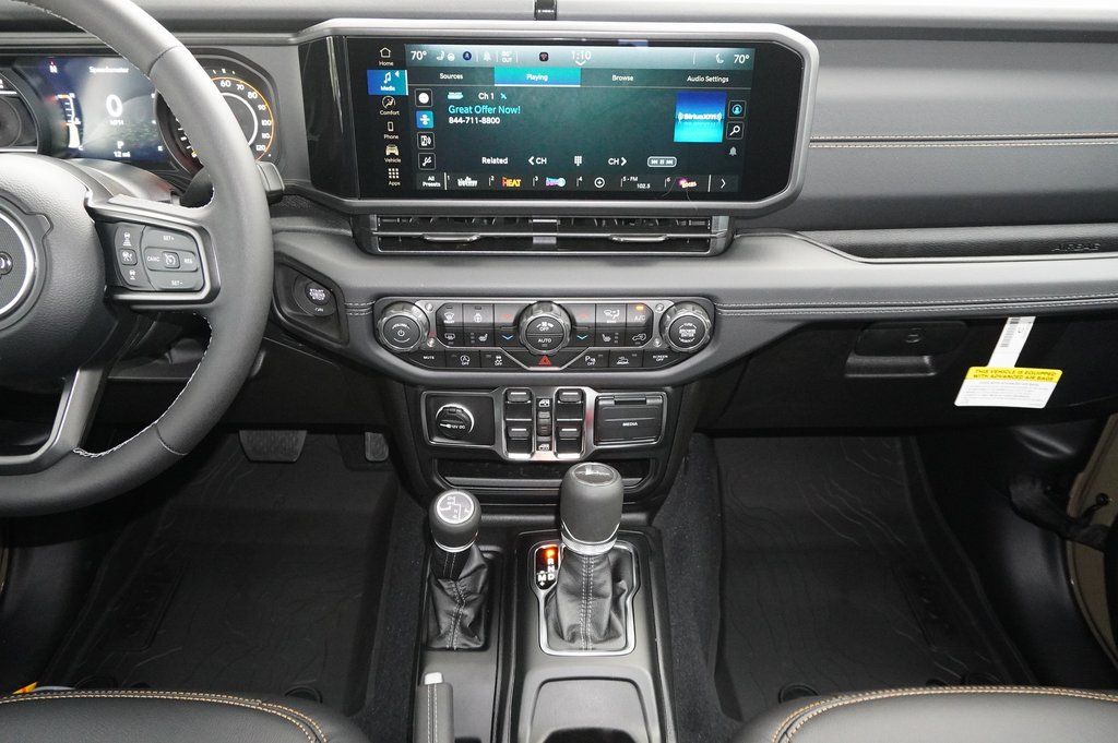 New Car 2025 Jeep Gladiator  Sport For Sale Under $50,000 In Weatherford, Texas