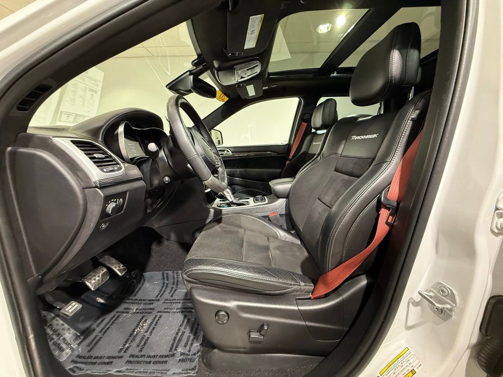 Thumbnail: 2020 Jeep Grand Cherokee - 13