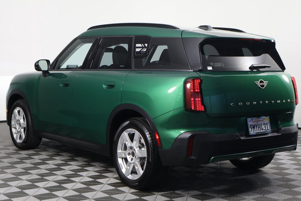 2025 MINI Cooper Countryman Signature 6